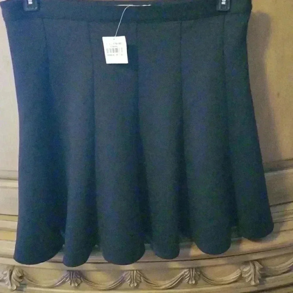 Abercrombie skirt - Picture 1 of 2